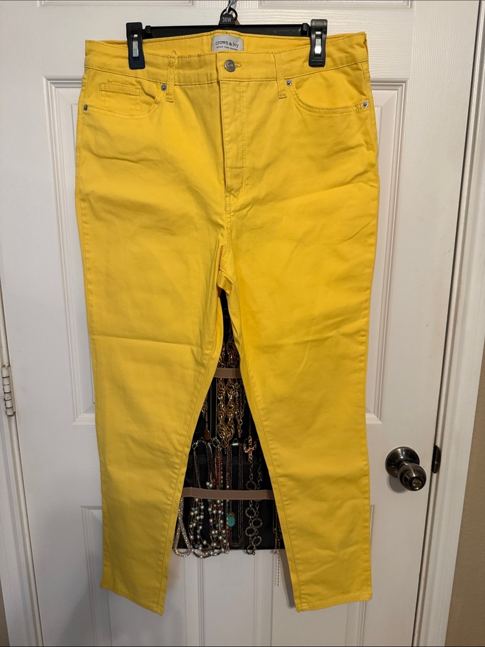 crown & ivy Yellow Skinny High-Rise Jeans. Size 14.